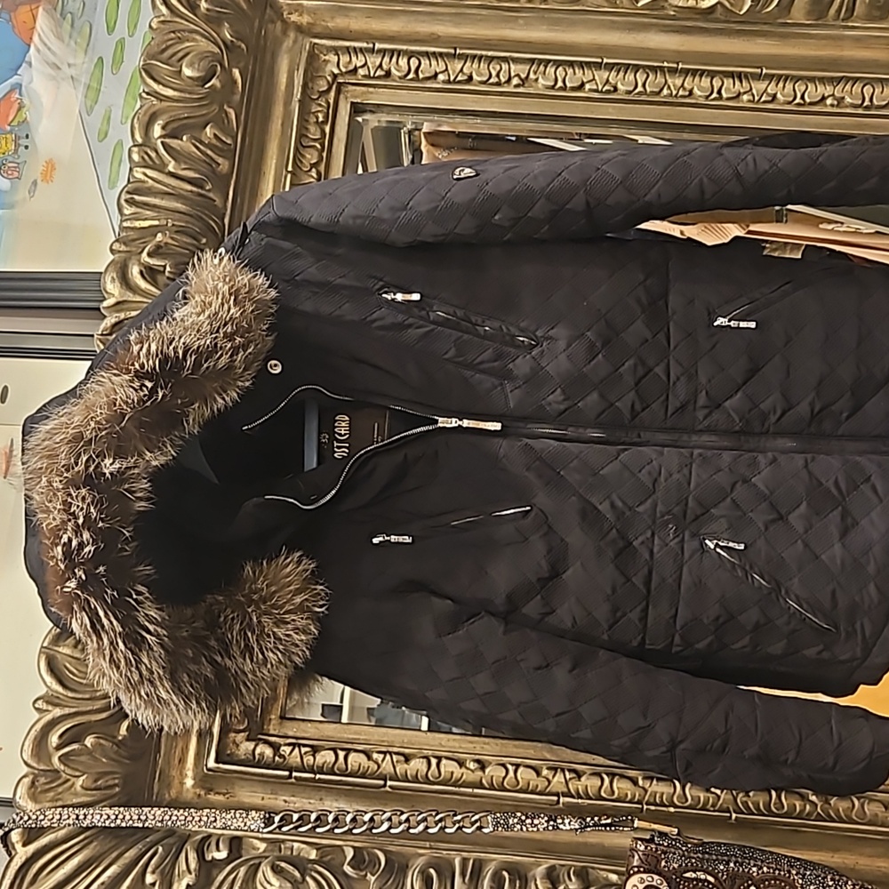 Postcard jacket with fur collar